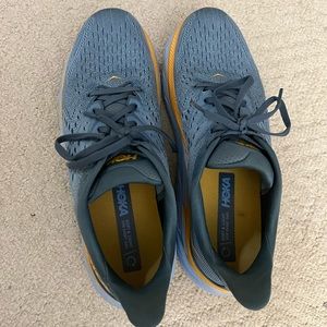 Hoka Clifton 8